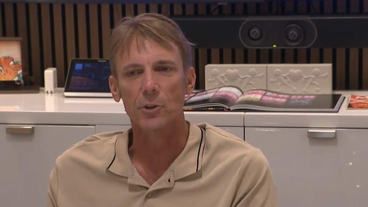 During a news conference on Aug. 7, 2026, Michael Simpson denies turning off a diver’s air supply on July 29, 2026. During a news conference on Aug. 7, 2026, Michael Simpson denies turning off a diver’s air supply on July 29, 2026.